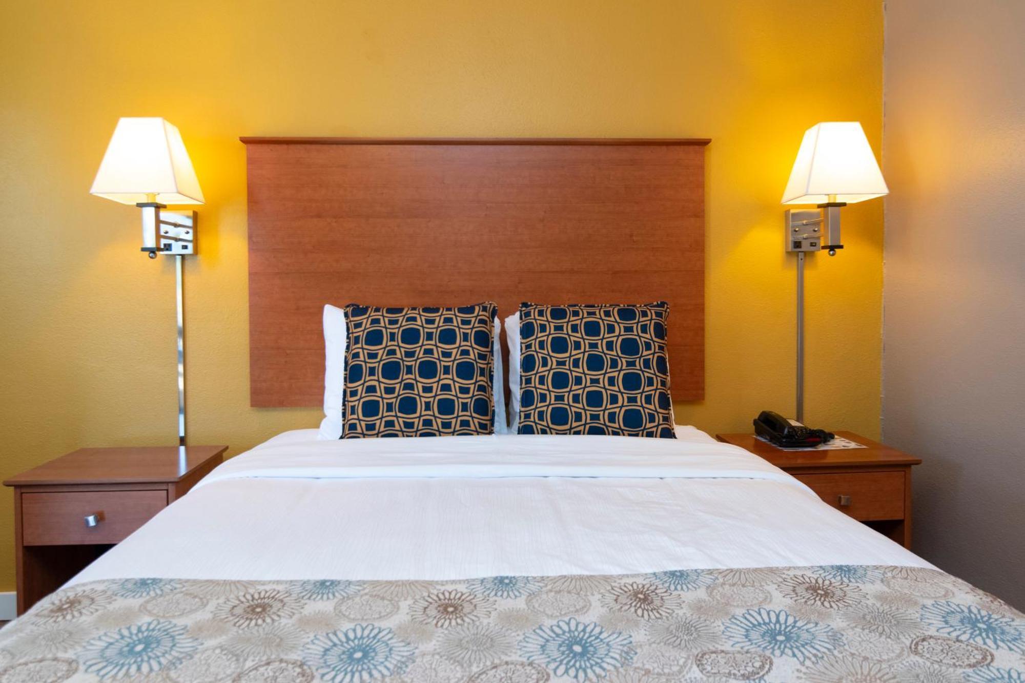 Nordic Inn And Suites Портланд Екстериор снимка