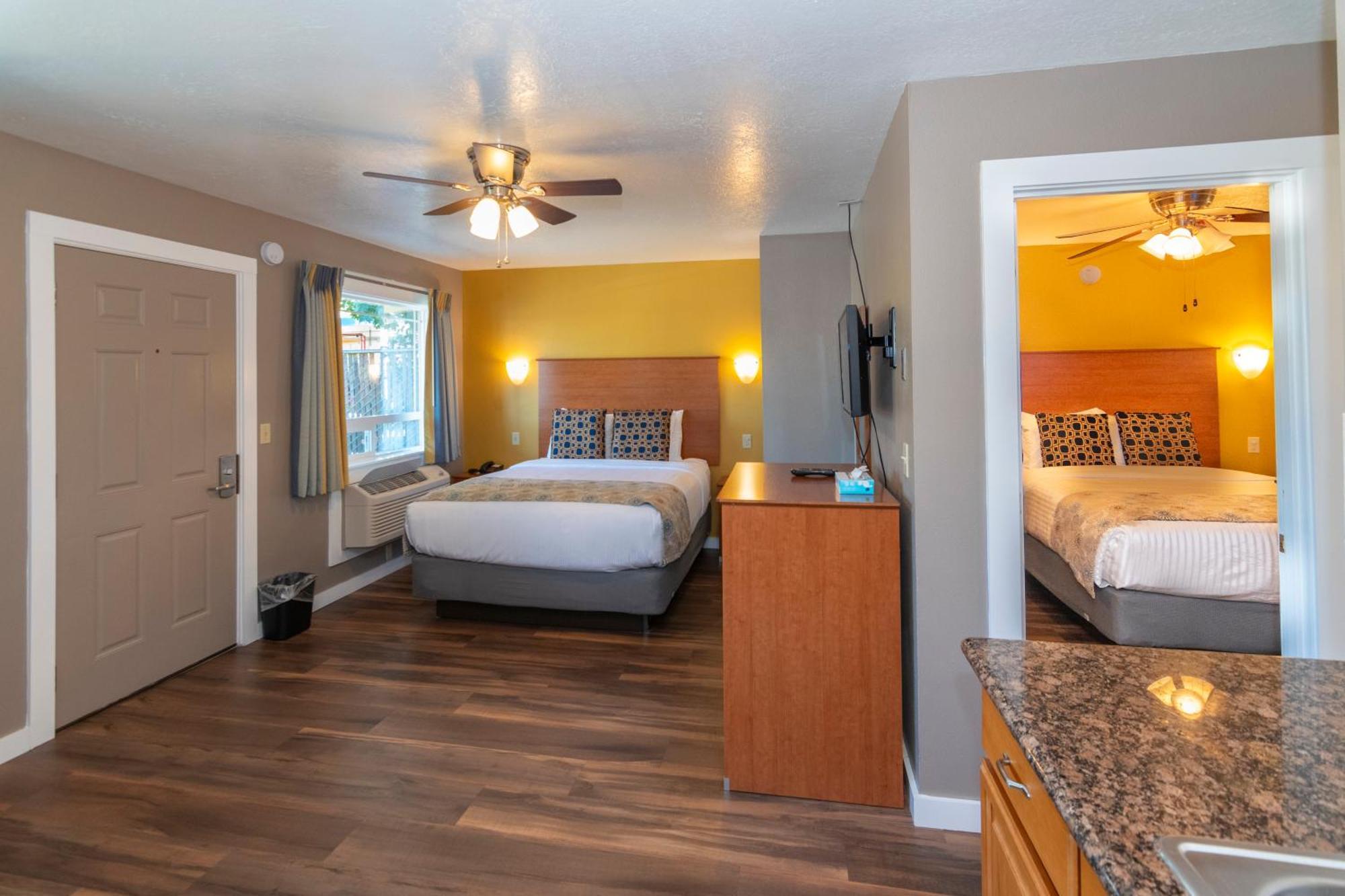 Nordic Inn And Suites Портланд Екстериор снимка