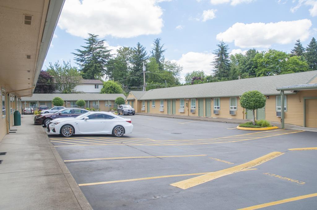 Nordic Inn And Suites Портланд Екстериор снимка