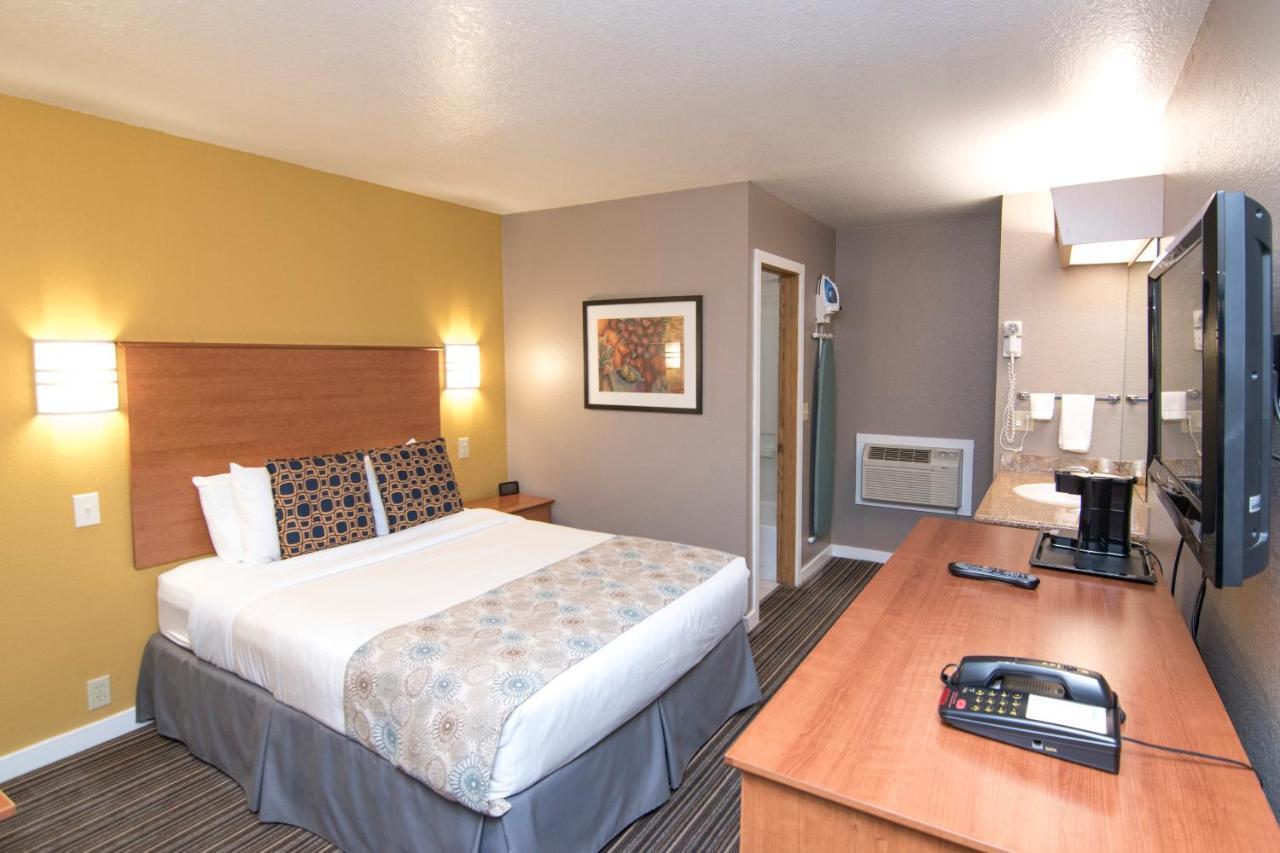 Nordic Inn And Suites Портланд Екстериор снимка